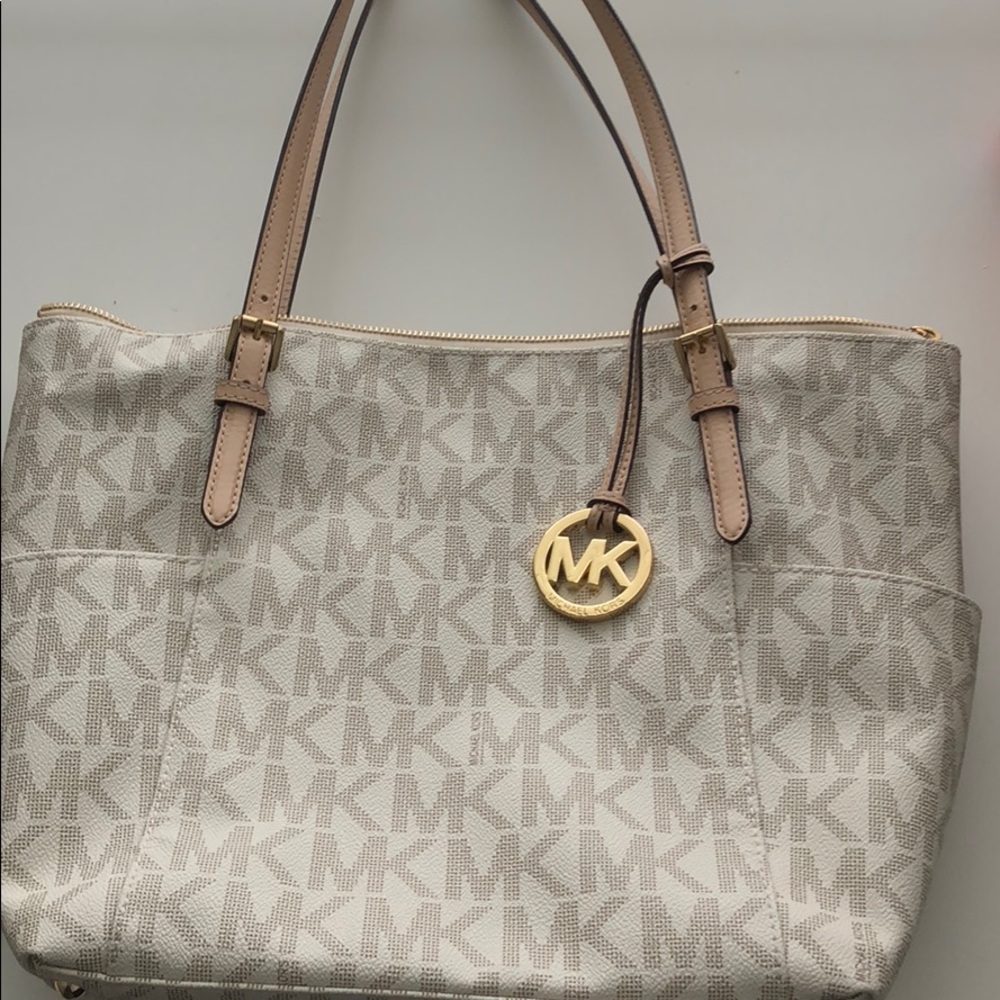 Michael Kors Jet Set Signature Logo Tote